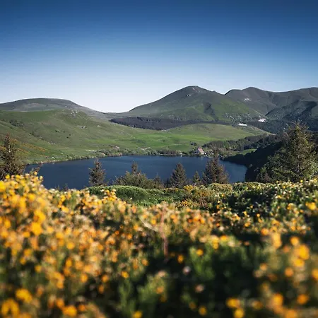 Proche De Clermont-ferrand * Châteaugay